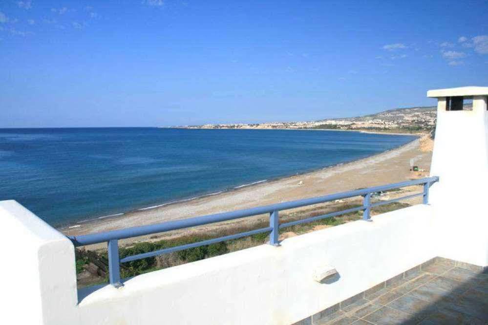 Blue Coral Beach Villas Paphos 外观 照片